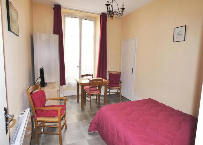 Residence 21 Rue Des Bains - Dans Zone Pietonne Pour Ce Petit Logement Tres Agreable ! Mae-7794