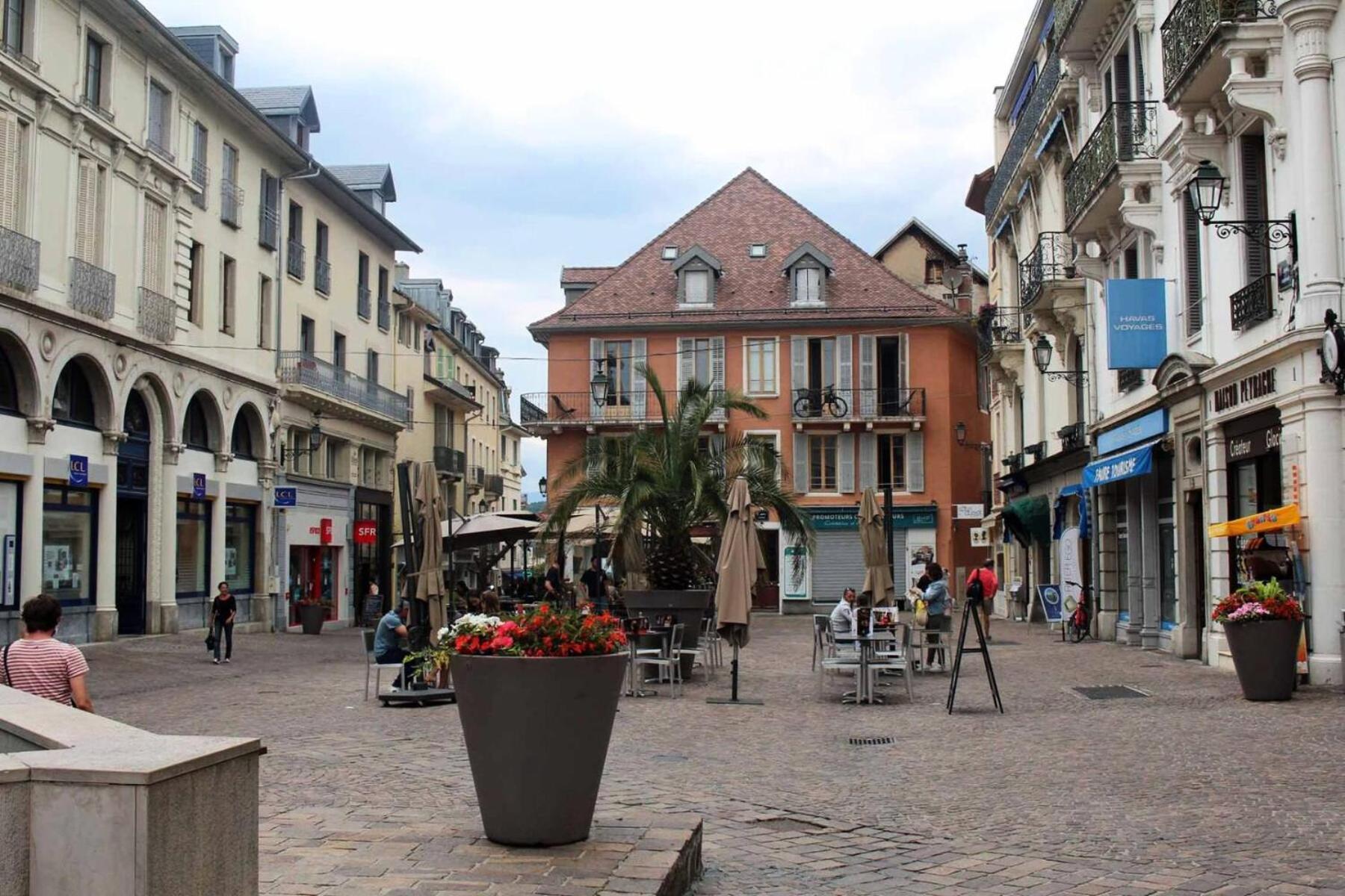 Appartement 21 Rue Des Bains - Dans Zone Pietonne Pour Ce Petit Tres Agreable ! Mae-7794 Aix-les-Bains