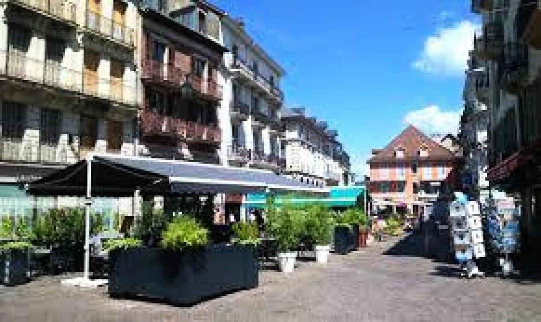 21 Rue Des Bains - Dans Zone Pietonne Pour Ce Petit Tres Agreable ! Mae-7794 Appartement *
